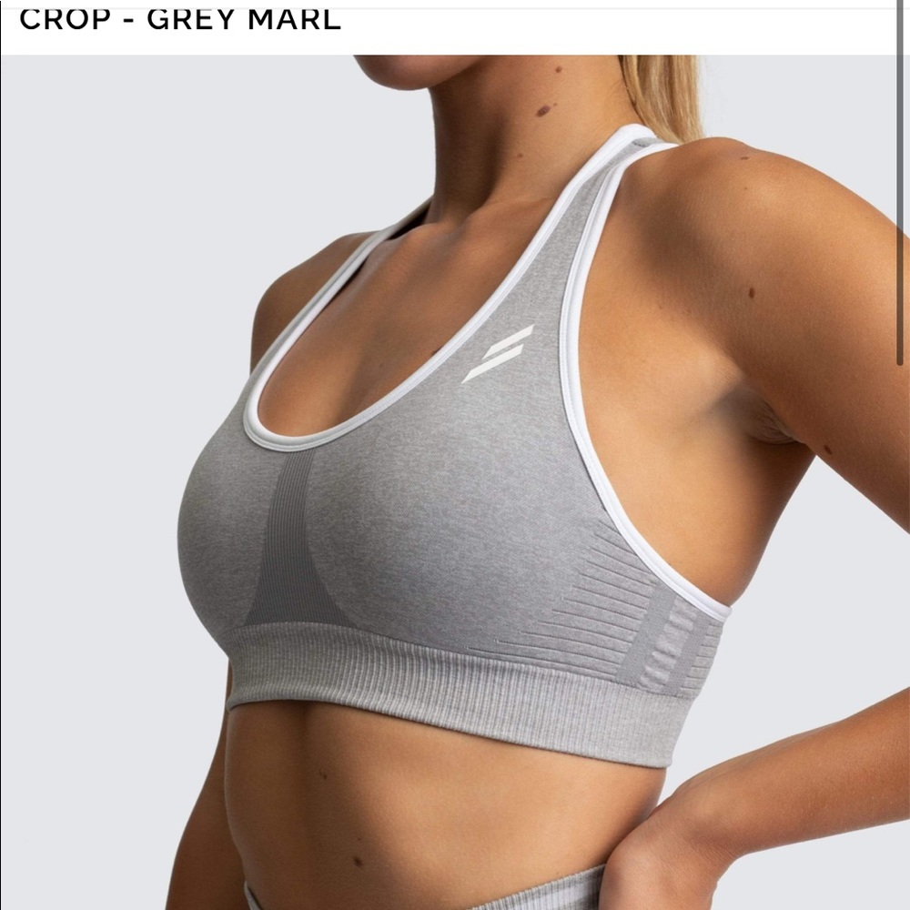 DYE SEAMLESS grey mark sports bra/crop SOLD OUT